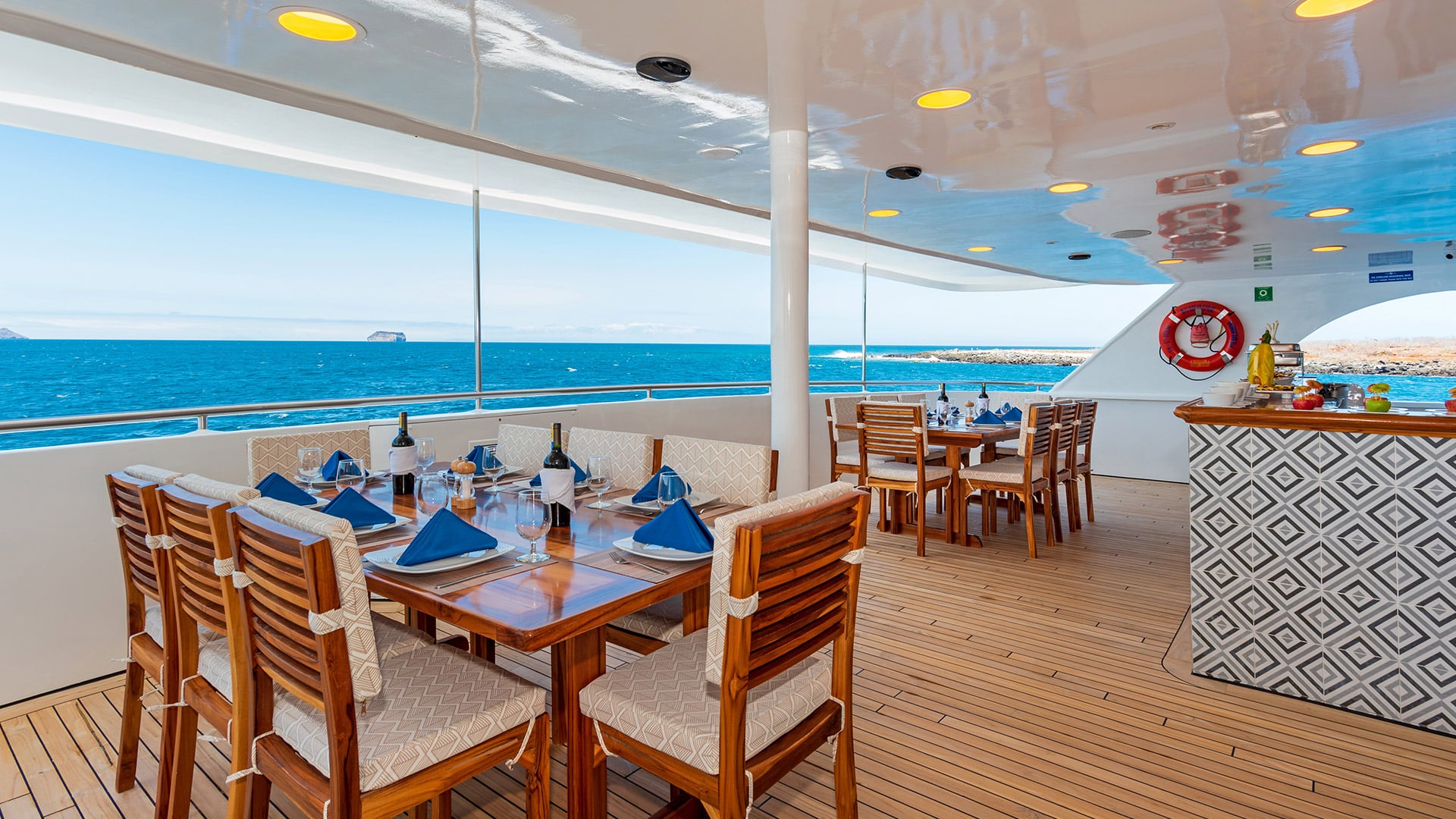 Jacuzzi Luxury Cruise