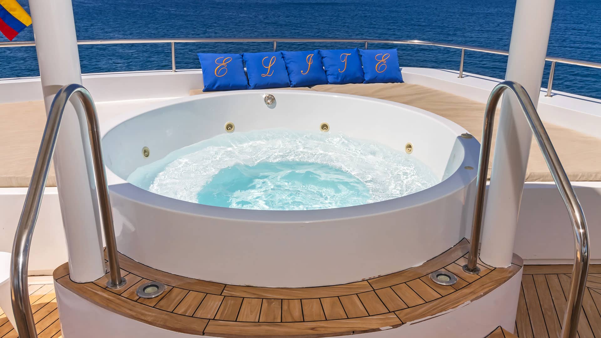 Jacuzzi Elite